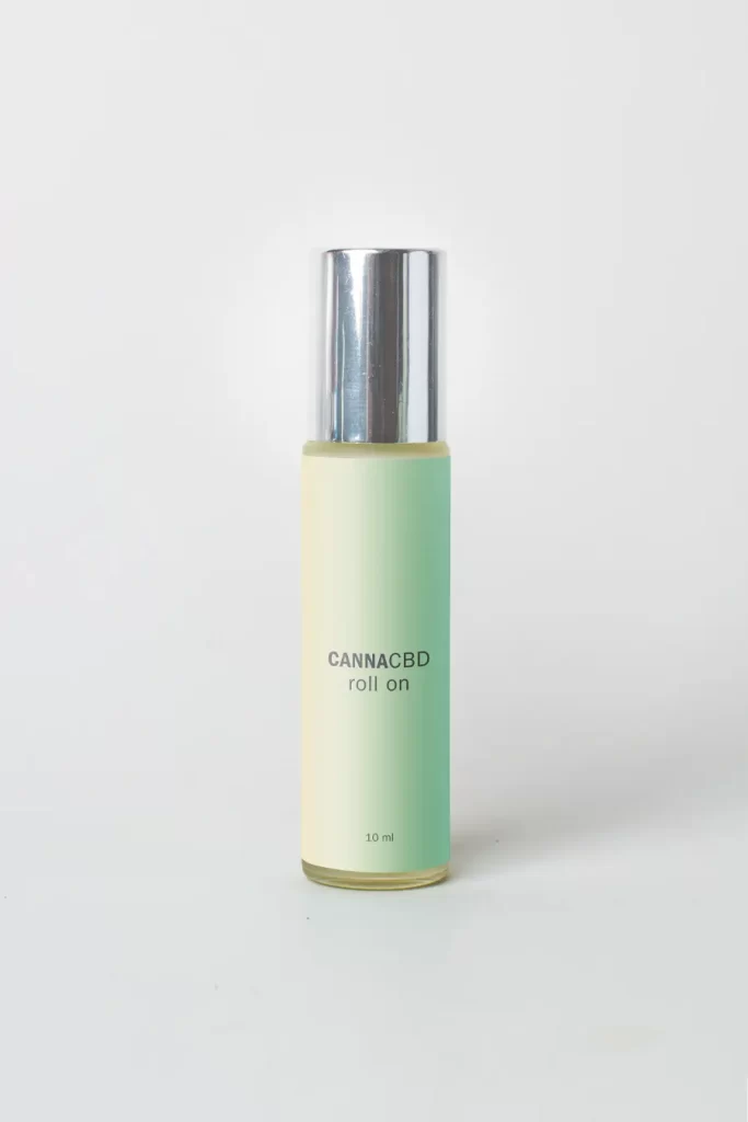 Cosmetica-Roll-On-CBD-Cannacbd-683x1024-1-1.webp
