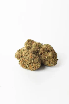 Flor-Strawberry-CBD-Cannacbd
